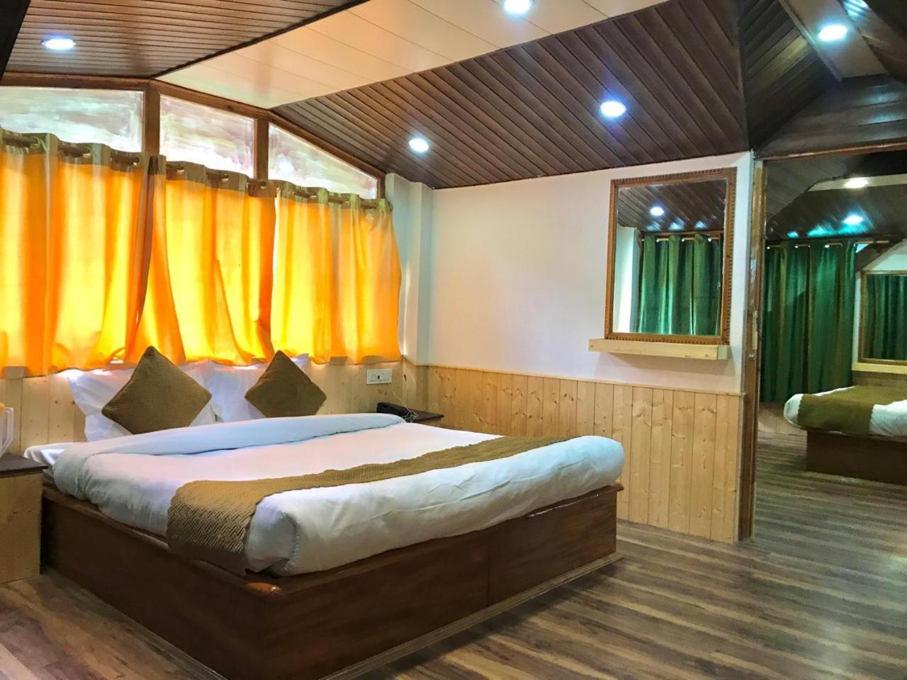 The Avenue Hotel , Manali A River Side Hotel Zewnętrze zdjęcie